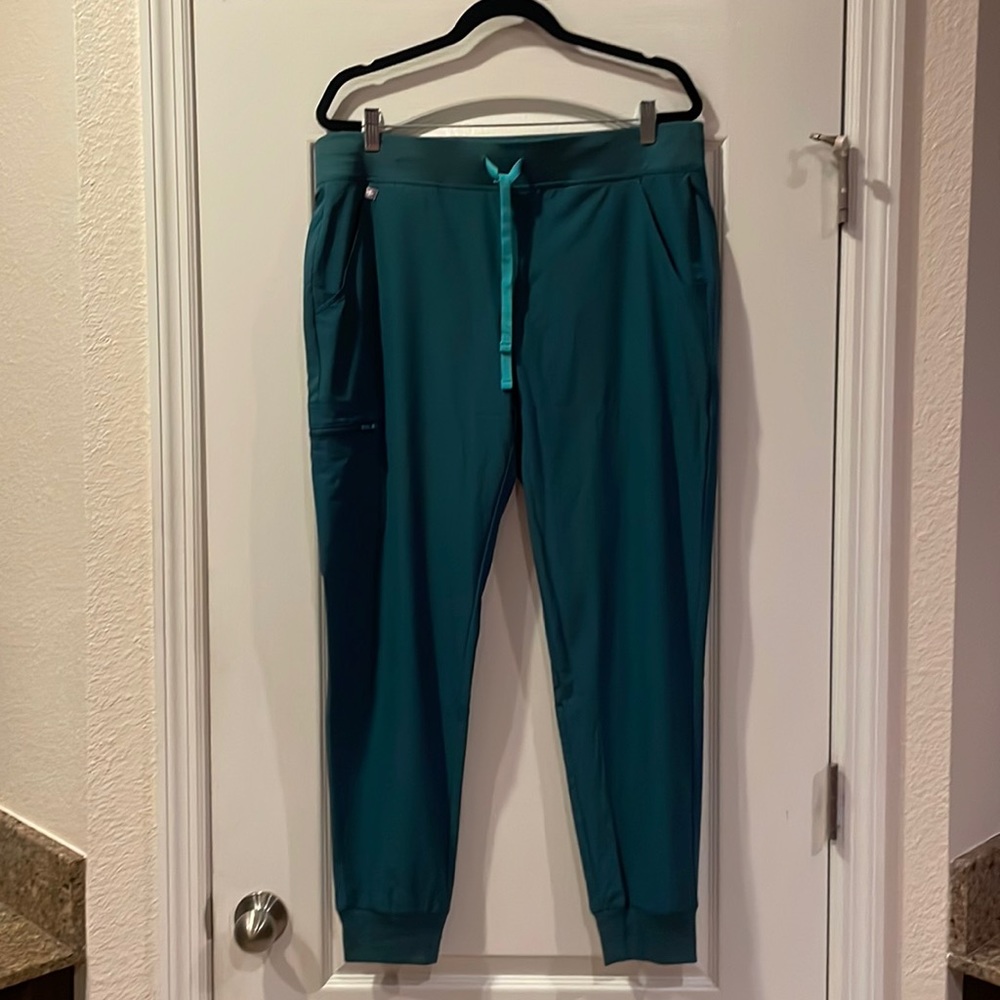 Figs Caribbean Blue FIONLITE Zamora Jogger